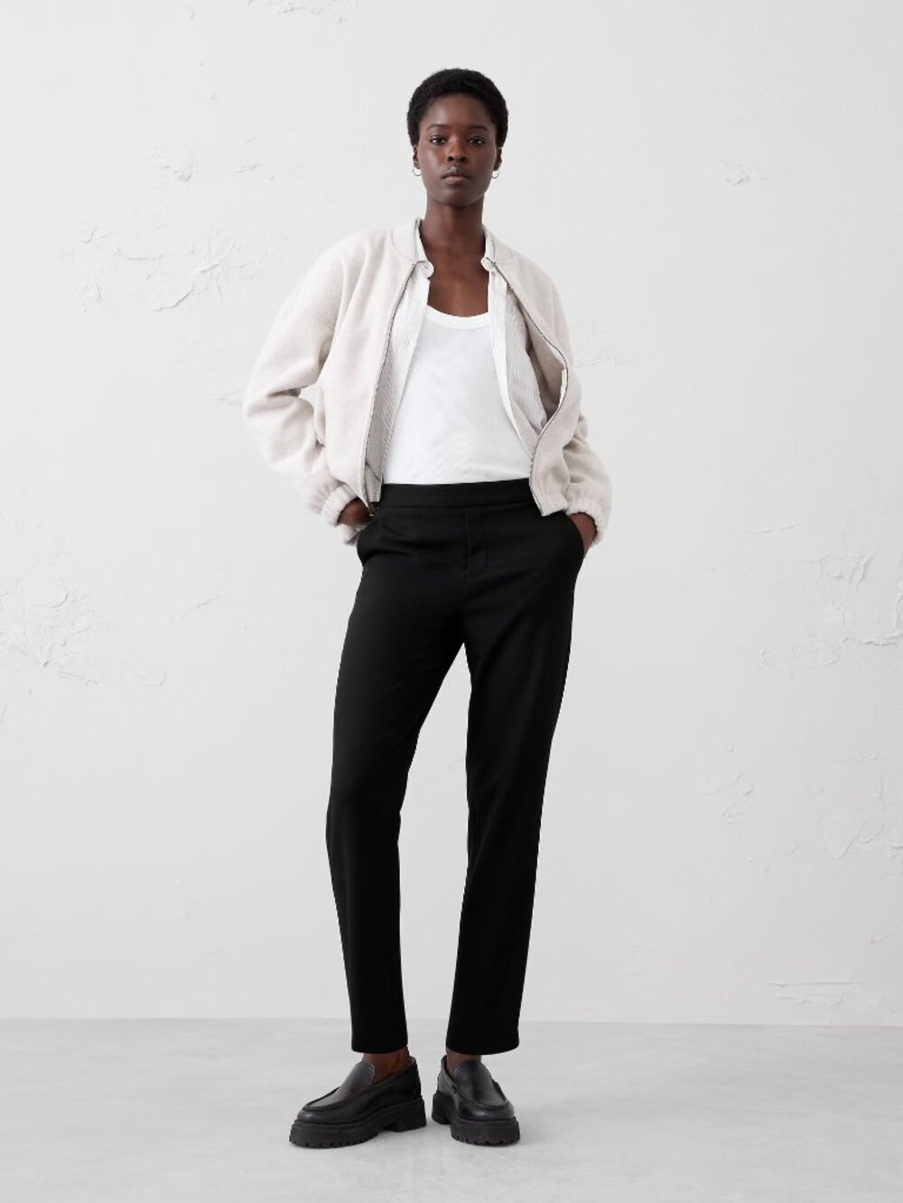 Banana Republic Factory Hayden Tapered Pant size 10P Black